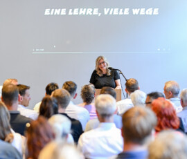 PRIX VIISON AUSZEICHNUNG, am 19. Juni 2026 (Melanie Duchene)
DIE BILDER DUERFEN NUR FUER DIE BESPROCHENE VERWENDUNG GEBRAUCHT WERDEN, WEITERE NUTZUNGEN SIND MIT DER FOTOGRAFIN, MELANIE DUCHENE ABZUKLAEREN.